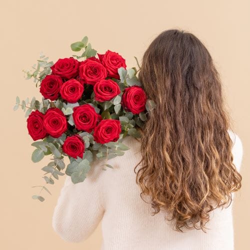 Douze roses rouges