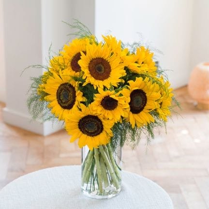 Bouquet de tournesols dans un vase