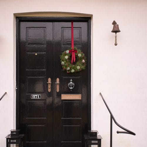 Couronne de Noël à l'extérieur